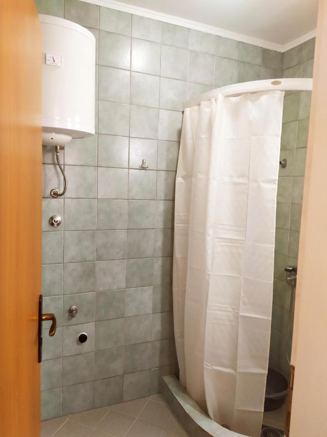 באר Djonovic Apartments מראה חיצוני תמונה