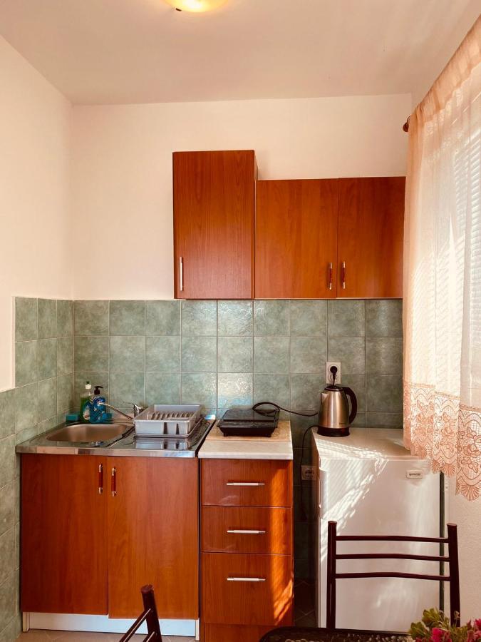 באר Djonovic Apartments מראה חיצוני תמונה