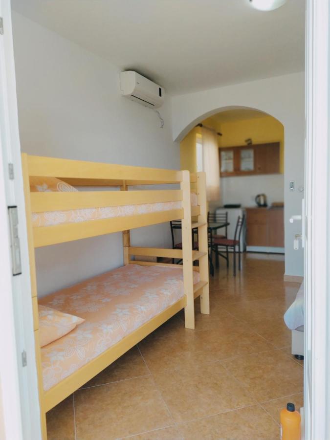 באר Djonovic Apartments מראה חיצוני תמונה