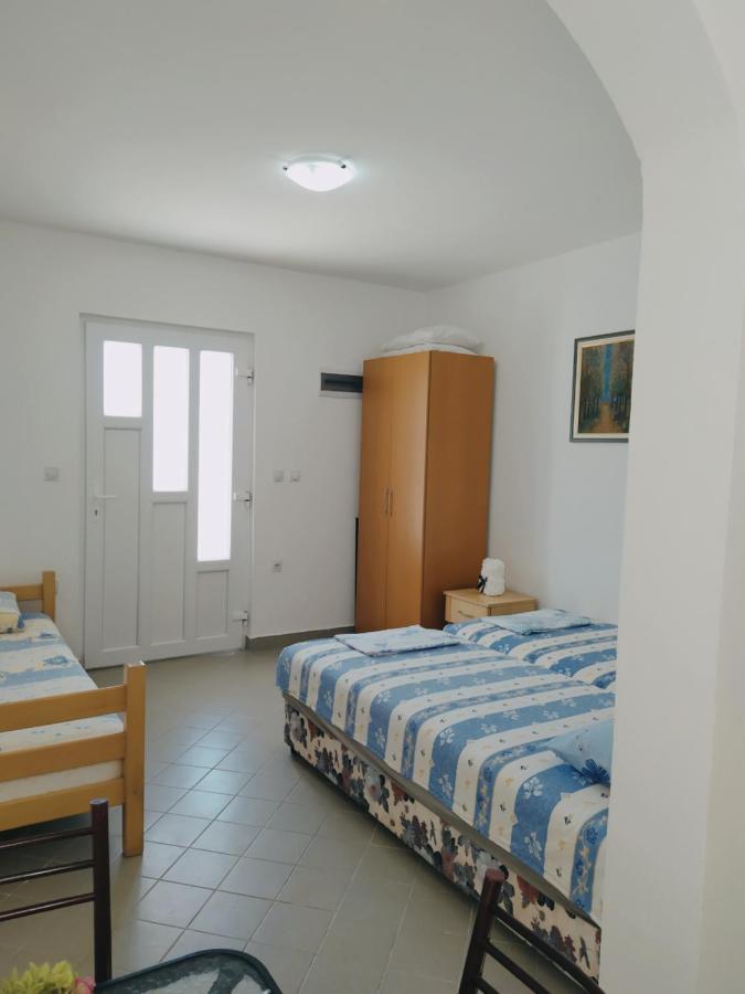 באר Djonovic Apartments מראה חיצוני תמונה