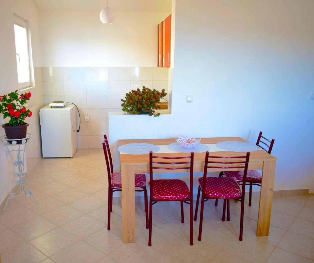 באר Djonovic Apartments מראה חיצוני תמונה