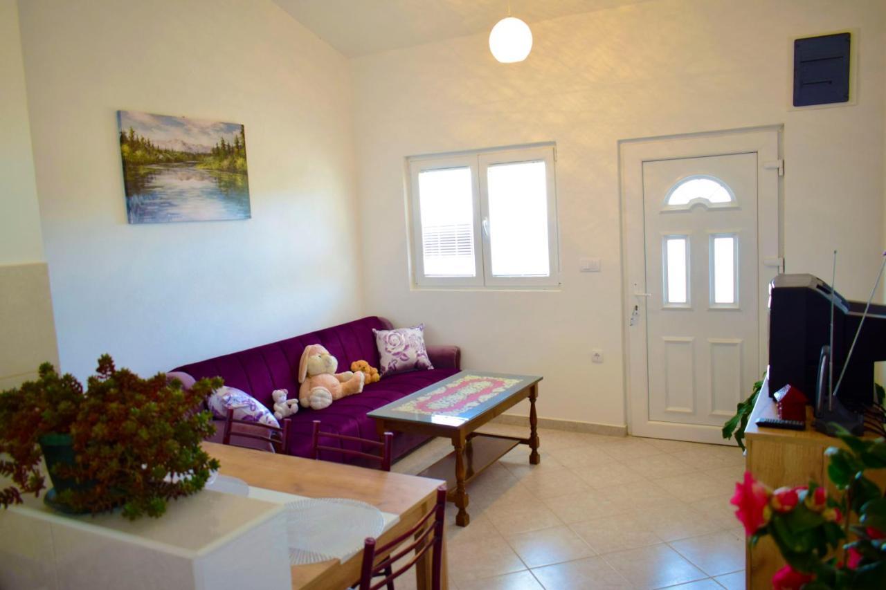 באר Djonovic Apartments מראה חיצוני תמונה