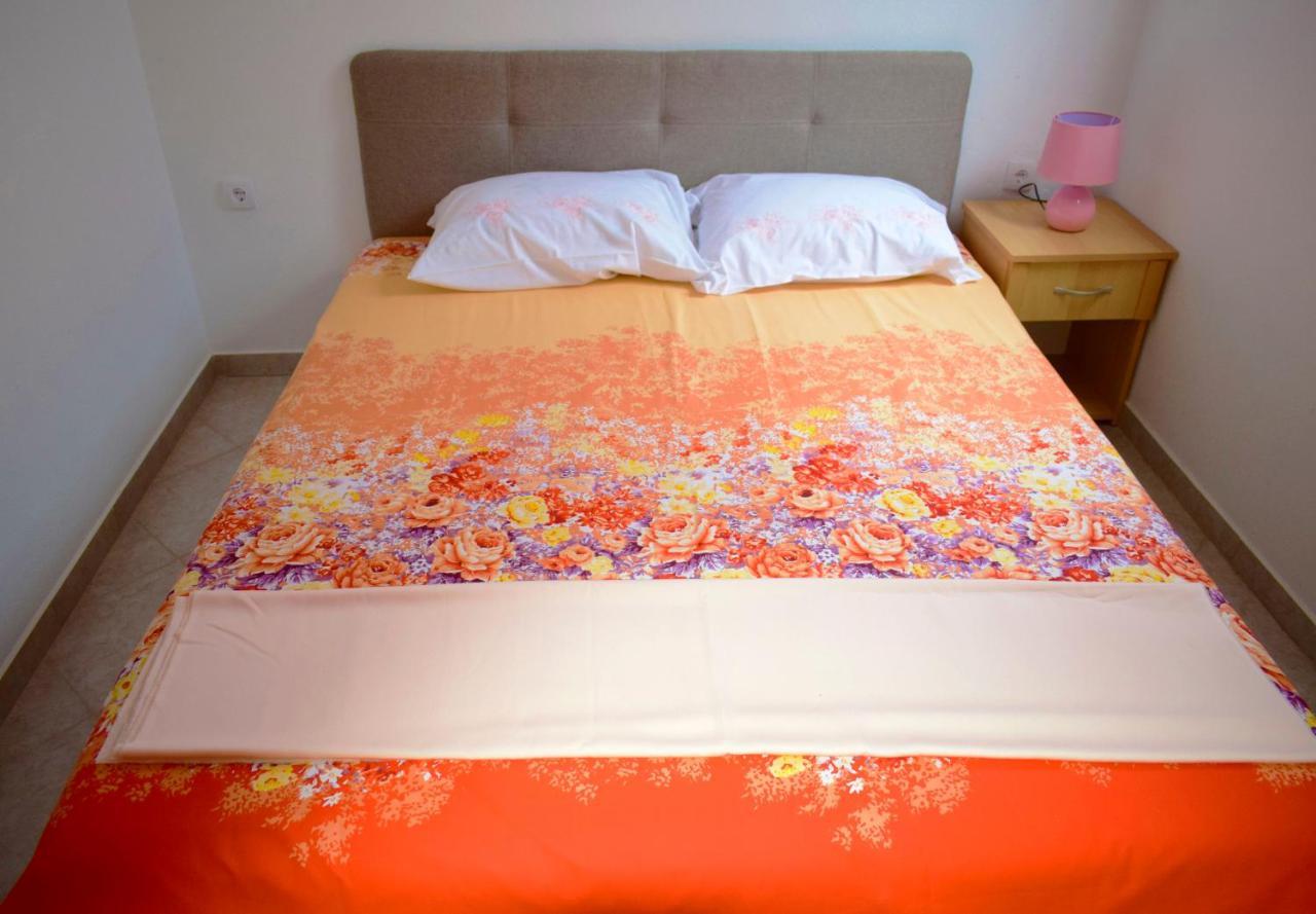באר Djonovic Apartments מראה חיצוני תמונה
